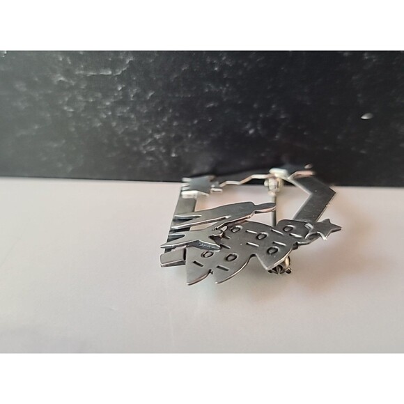 Far Fetched 925 Sterling Silver Christmas Scene Brooch Vintage - Picture 3 of 10